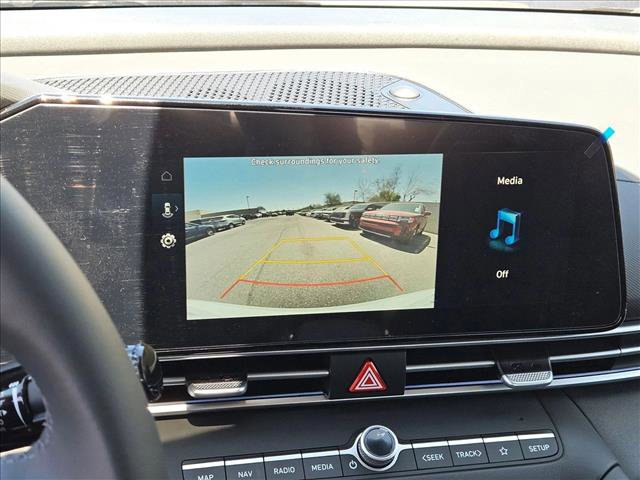 New 2026 Hyundai Elantra Limited FWD image 15