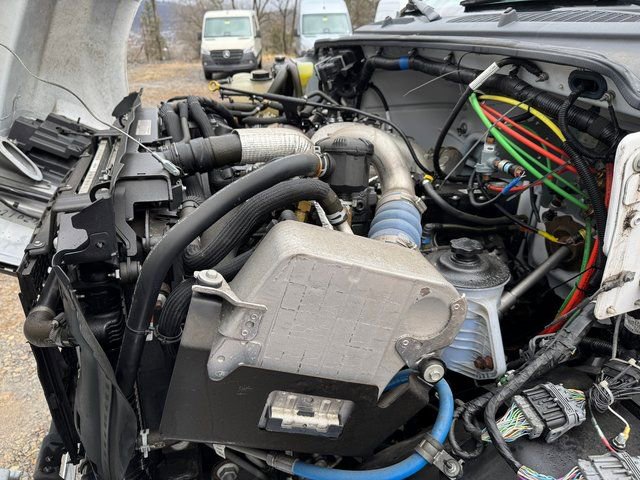 Used 2021 Ford F650 2WD Regular Cab Super Duty image 28