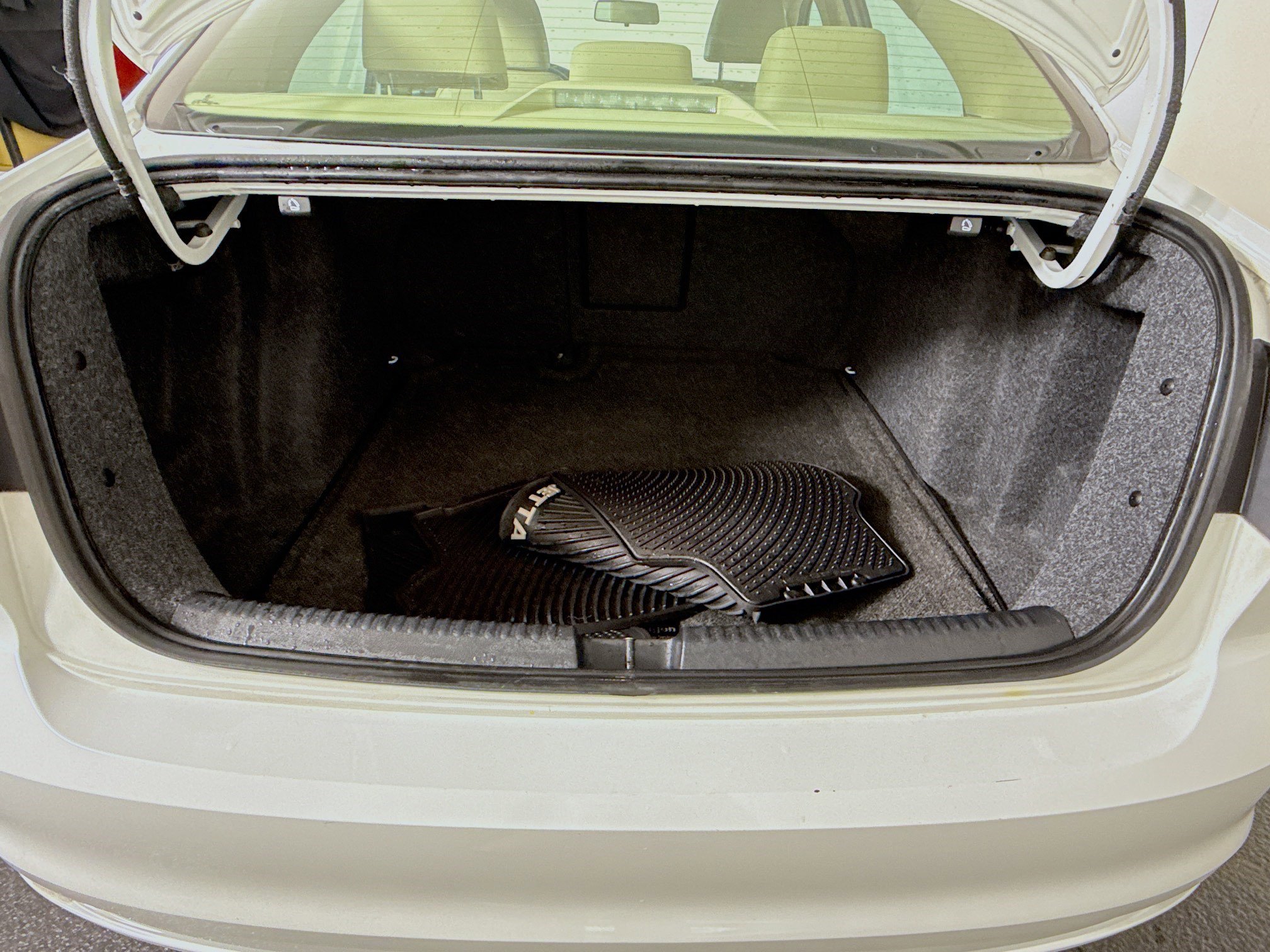 Used 2017 Volkswagen Jetta SE image 35