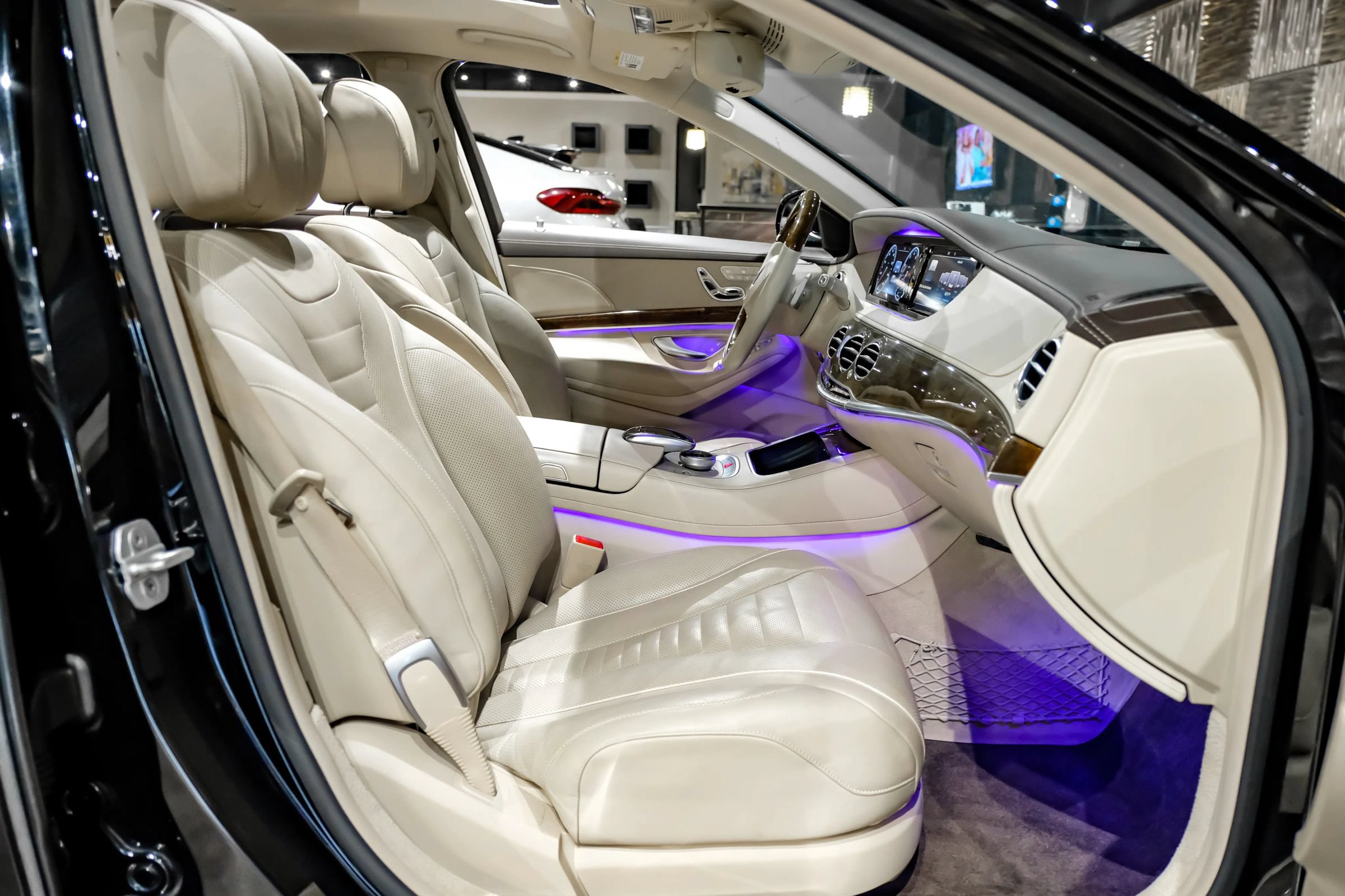 Used 2016 Mercedes-Benz S 550 Sedan image 37