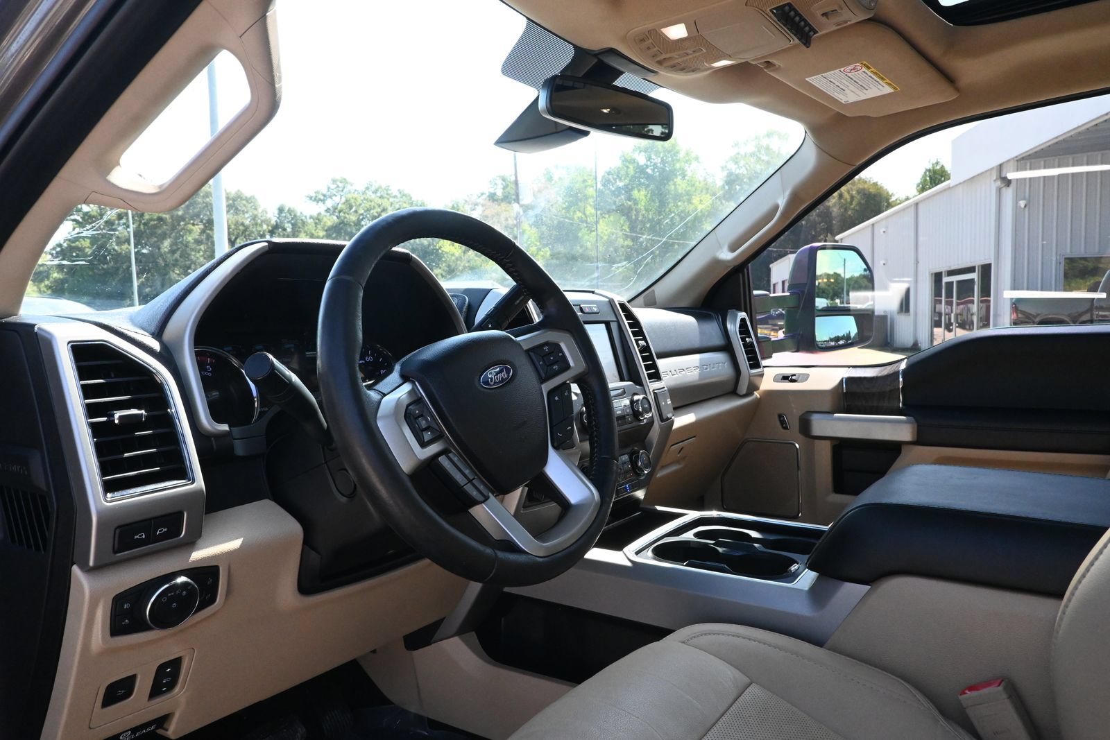 Used 2019 Ford F250 Lariat w/ Lariat Ultimate Package AWD/4WD image 12