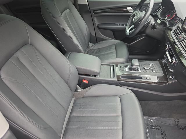 Used 2020 Audi Q5 2.0T Premium w/ Convenience Package AWD/4WD image 12