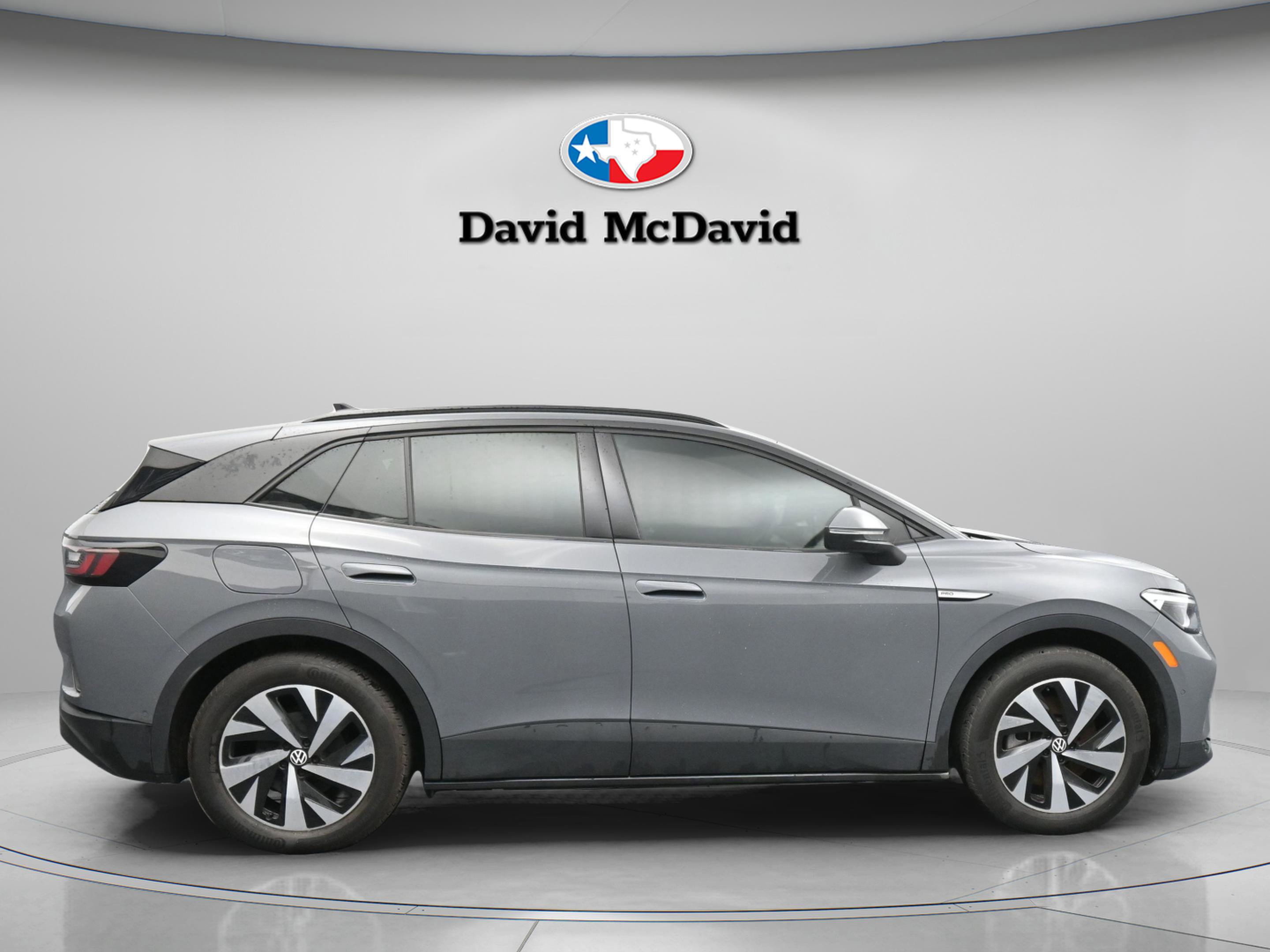 Used 2023 Volkswagen ID.4 Pro RWD image 9