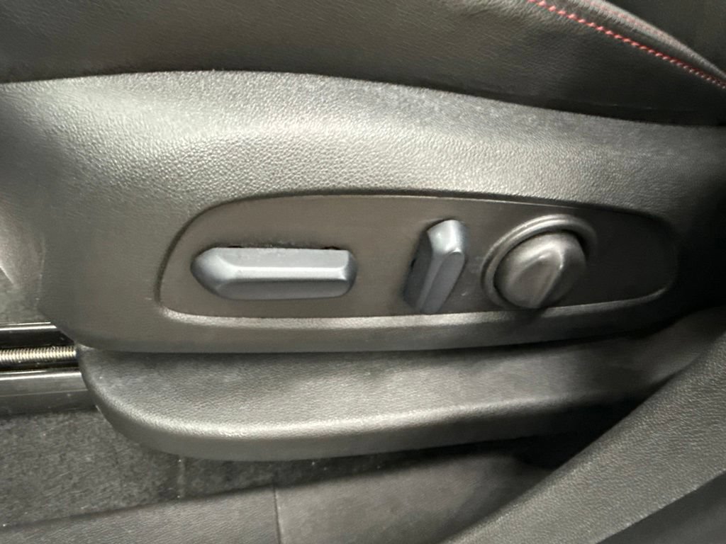Used 2024 Chevrolet Equinox RS AWD/4WD image 25