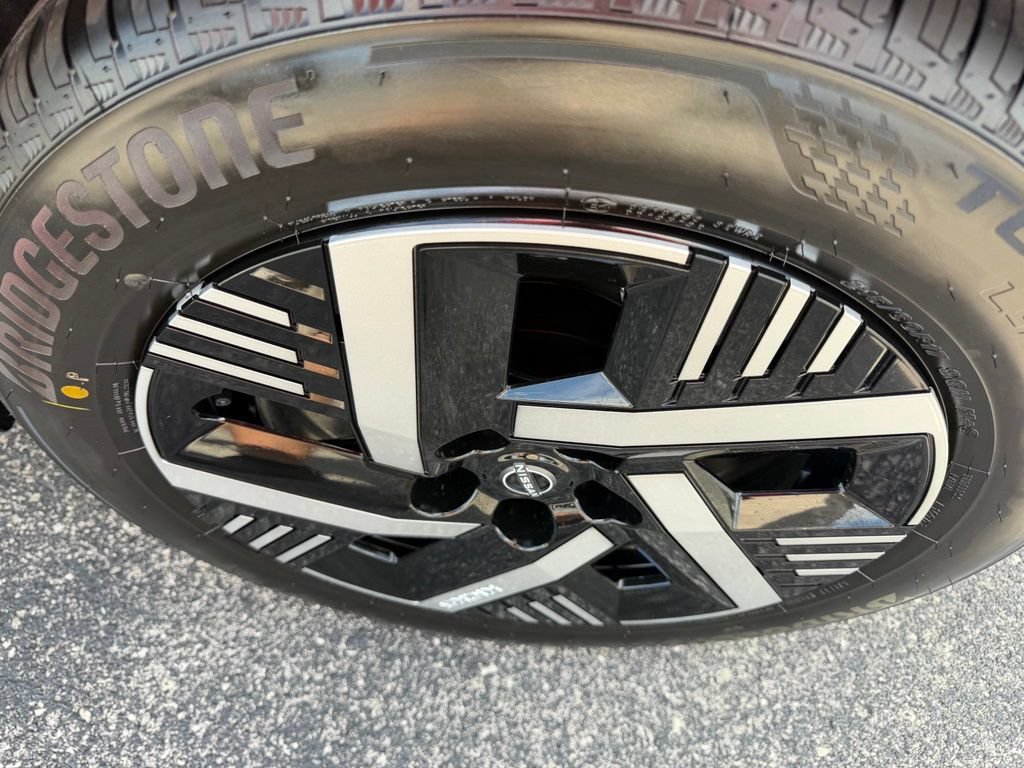 New 2026 Nissan Kicks SV w/ Cold Weather Package FWD image 8