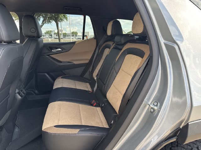 New 2026 Chevrolet Equinox ACTIV w/ Convenience Package III FWD image 29