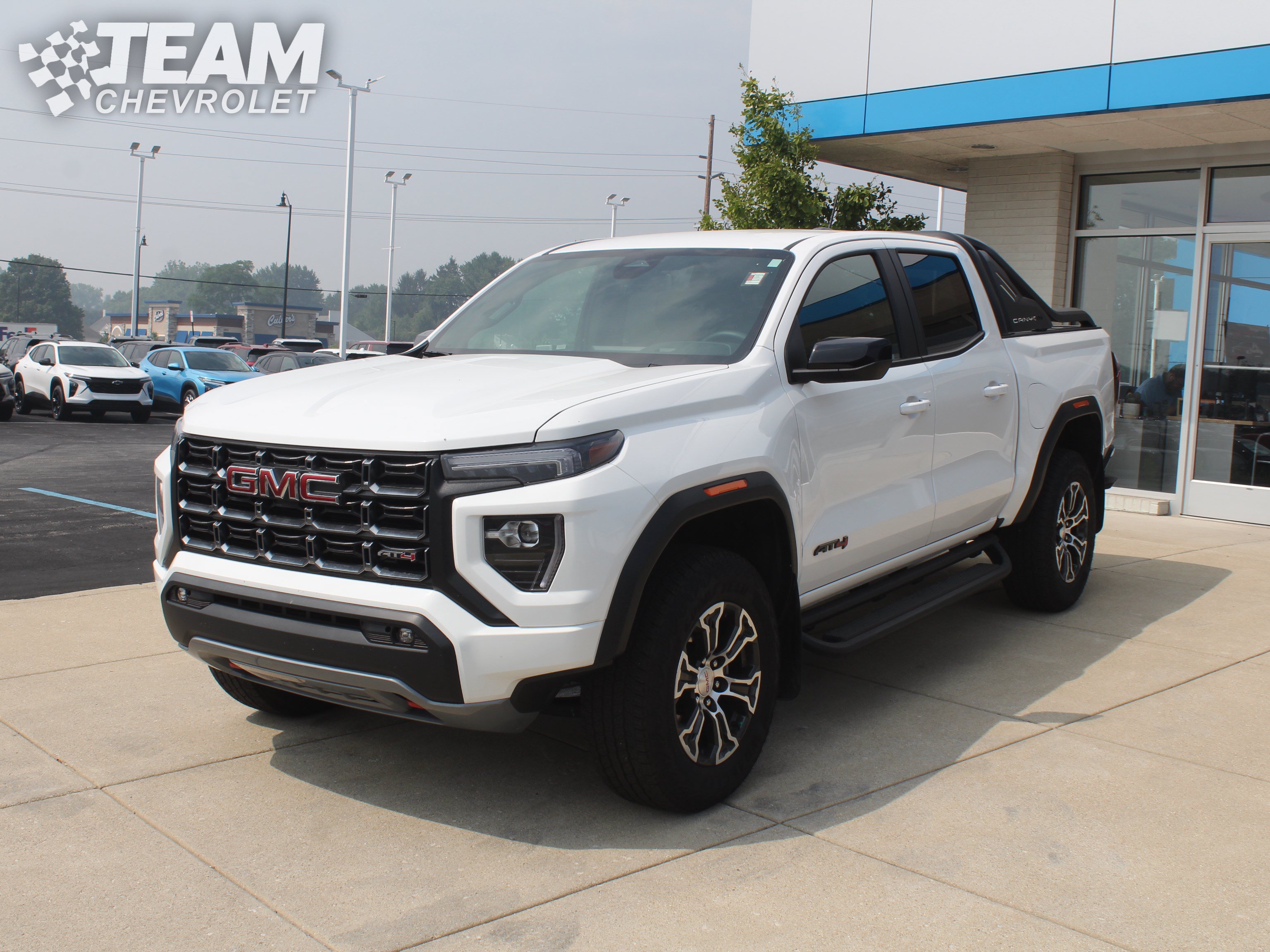 Certified 2025 GMC Canyon AT4 AWD/4WD image 8