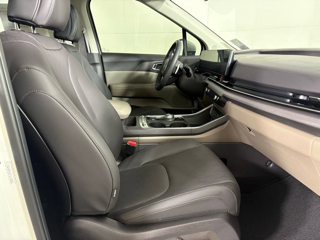 New 2026 Kia Carnival SX image 13