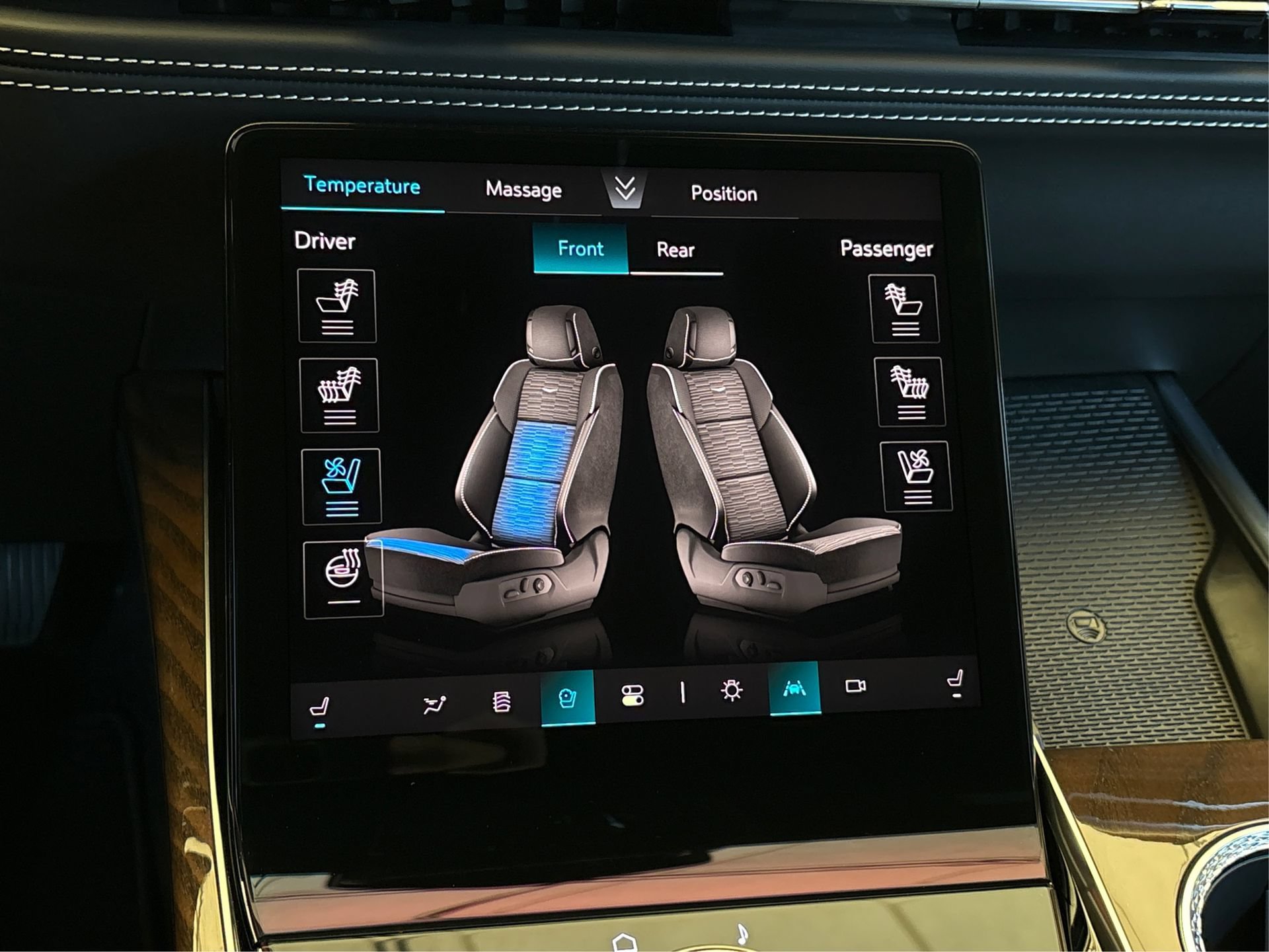 New 2026 Cadillac Escalade Platinum Sport AWD/4WD image 34