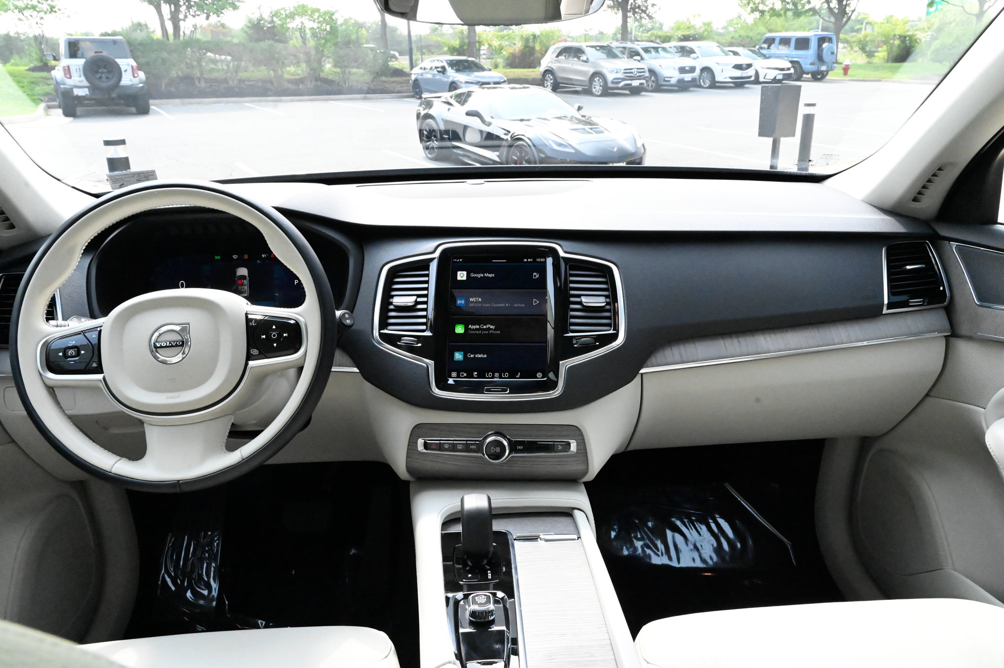 Used 2023 Volvo XC90 B6 Plus AWD/4WD image 44