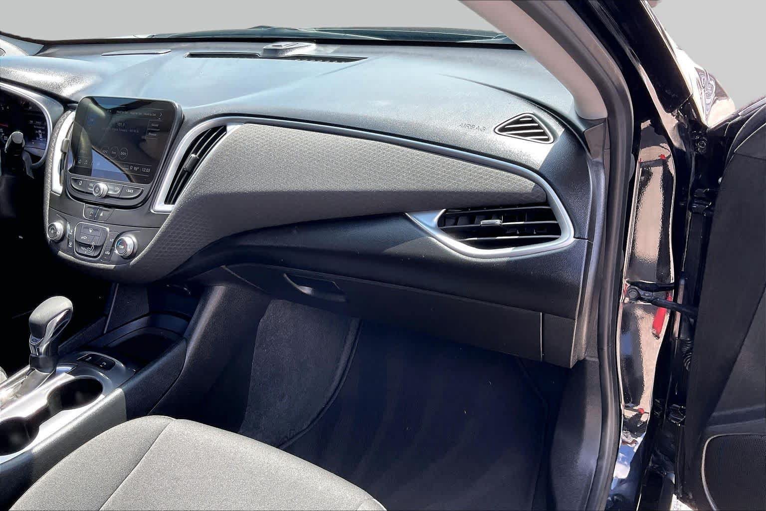 Used 2024 Chevrolet Malibu LS FWD image 18