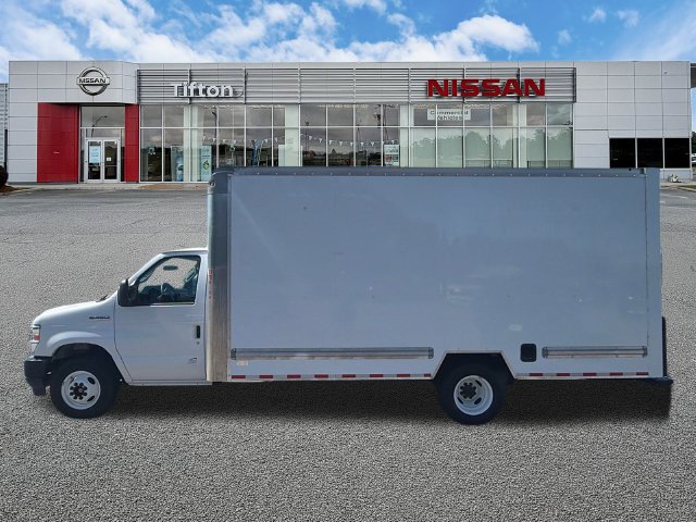 Used 2022 Ford E-350 and Econoline 350 Super Duty w/ Power Windows & Locks Group RWD image 4