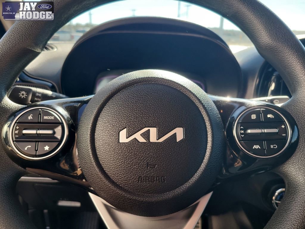 Used 2025 Kia Soul S image 16