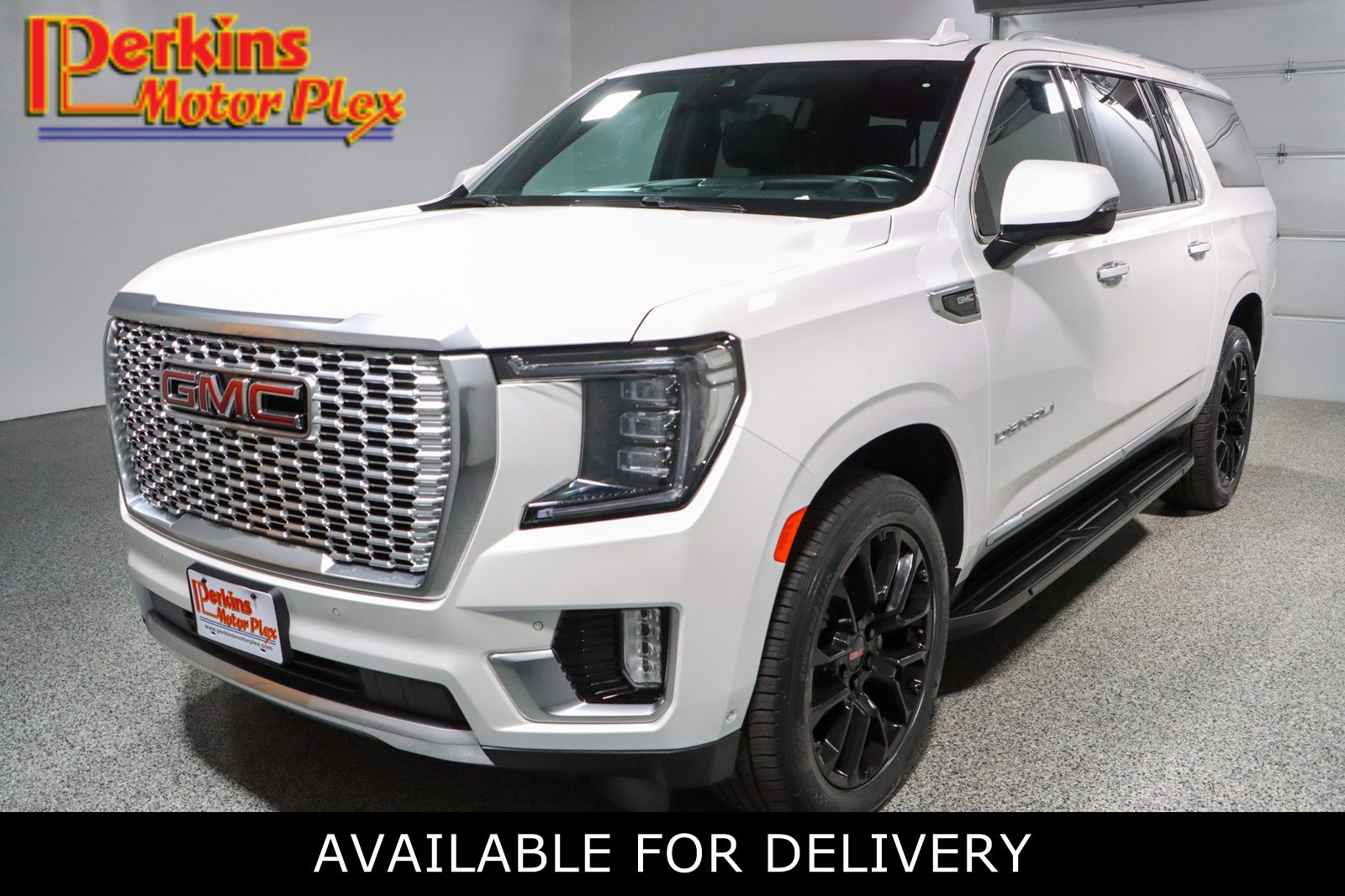 Used 2023 GMC Yukon XL Denali w/ Advanced Technology Package