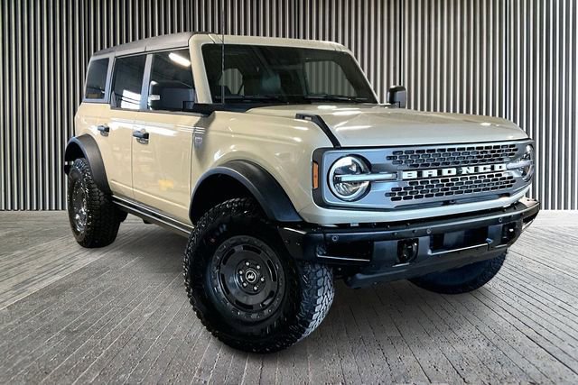 New 2025 Ford Bronco Badlands image 2