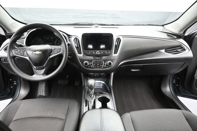 Used 2021 Chevrolet Malibu LT FWD image 10