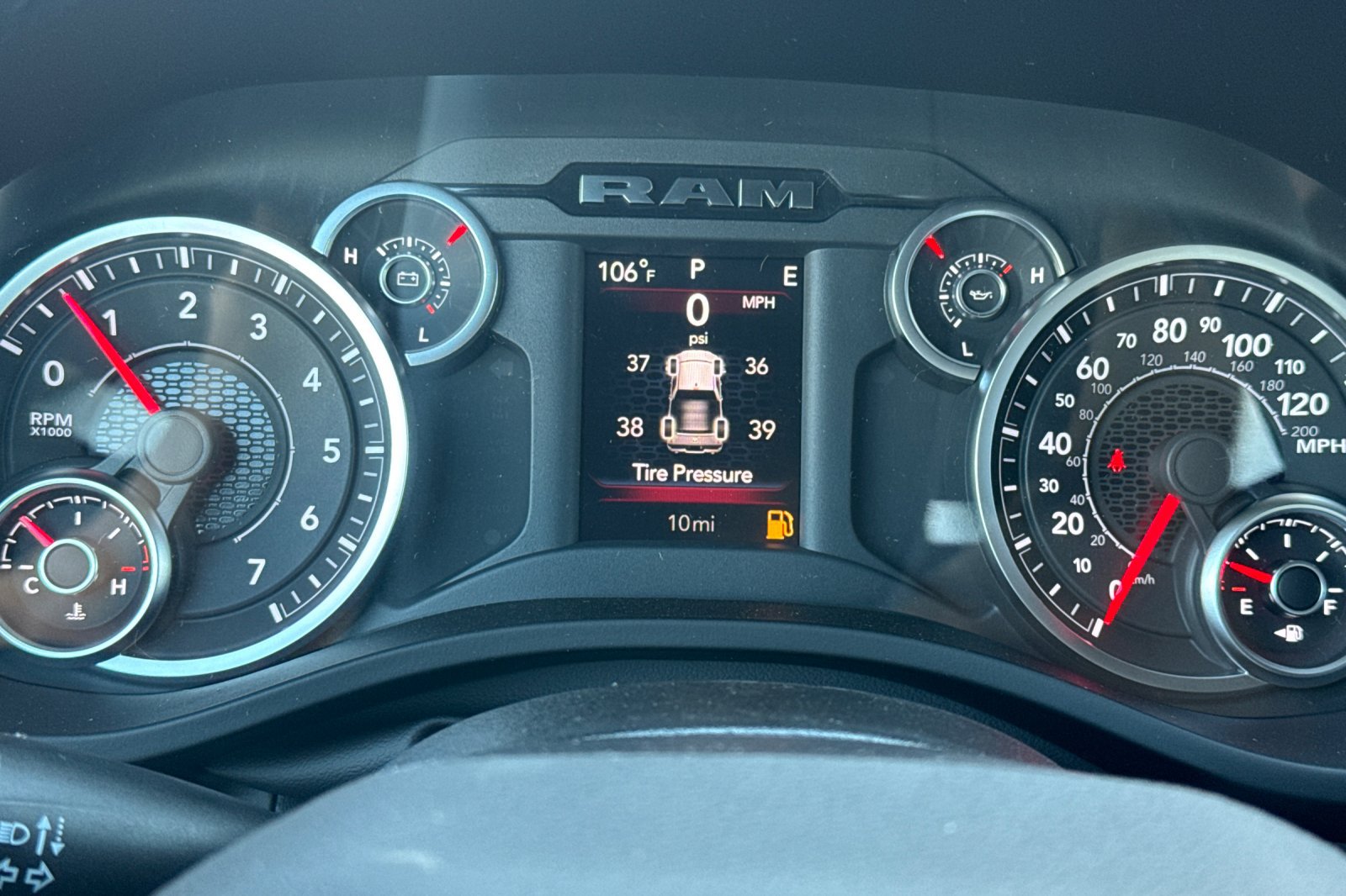 New 2027 RAM 1500 2WD Crew Cab image 22