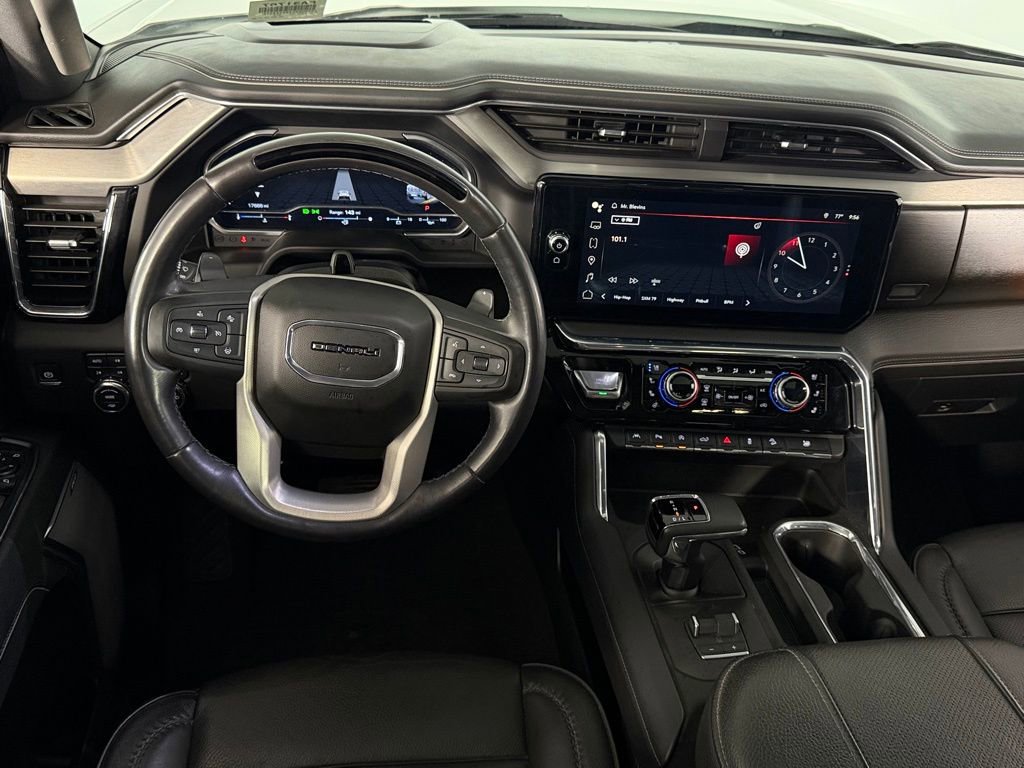 Used 2024 GMC Sierra 1500 Denali w/ Technology Package AWD/4WD image 12