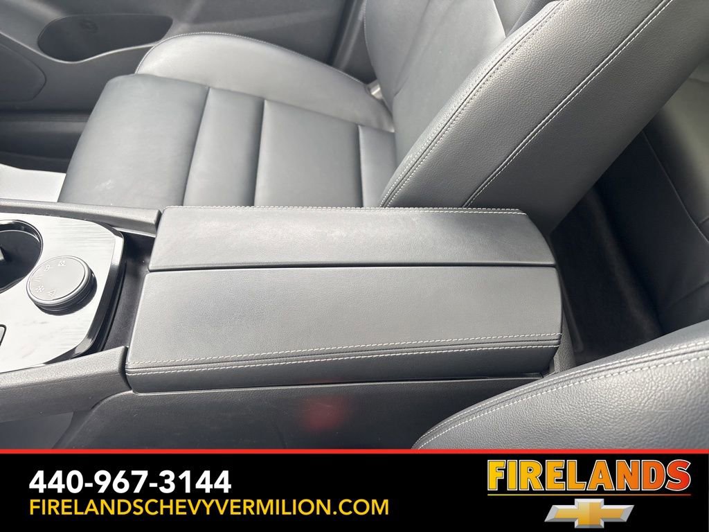 Used 2025 Nissan Rogue SL w/ Tech Package image 32