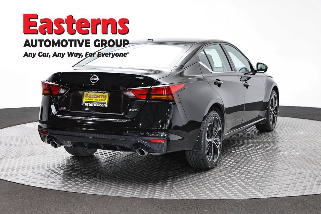 Used 2023 Nissan Altima 2.5 SR w/ SR Premium Package AWD/4WD image 5