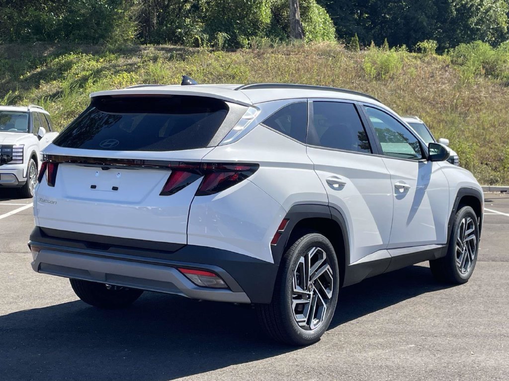 New 2026 Hyundai Tucson SEL Plus FWD image 3