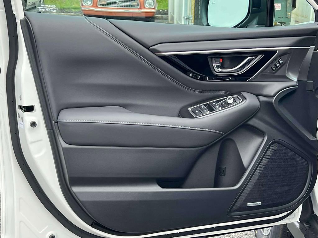 New 2025 Subaru Outback Limited image 21