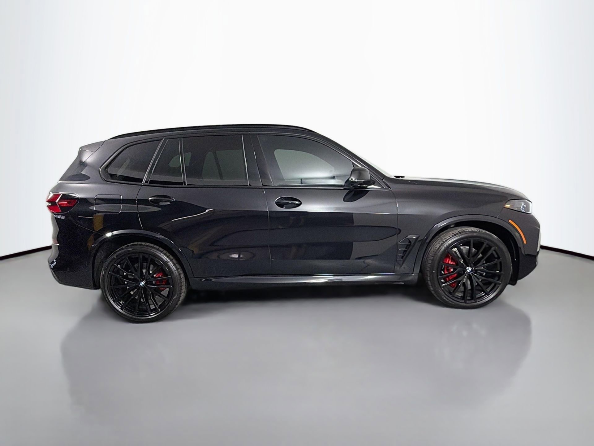 New 2026 BMW X5 xDrive40i w/ M Sport Package image 4