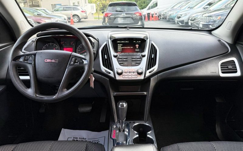 Used 2017 GMC Terrain SLE FWD image 12