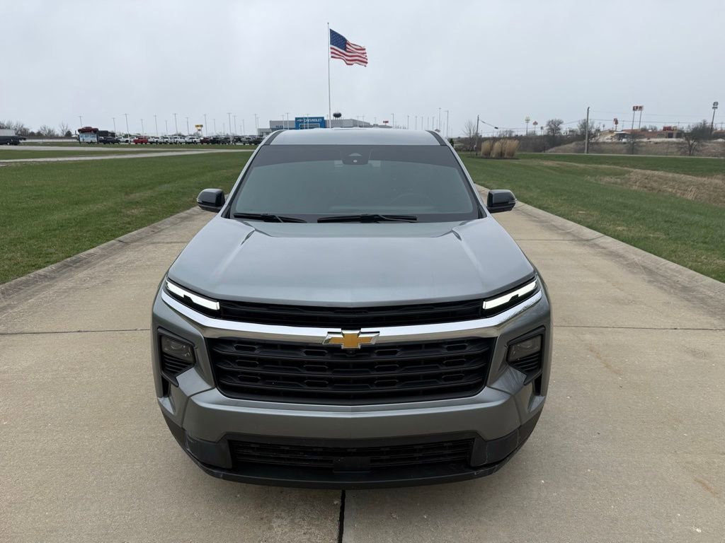 Used 2024 Chevrolet Traverse LS image 11