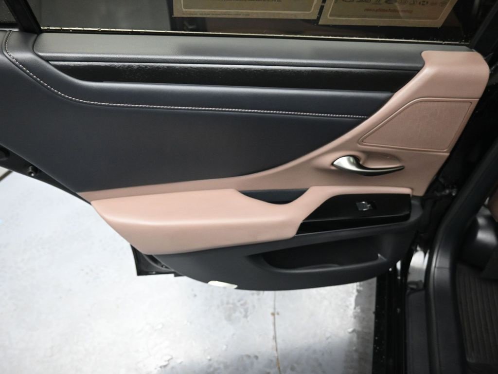 Used 2023 Lexus ES 350 w/ Premium Package image 29