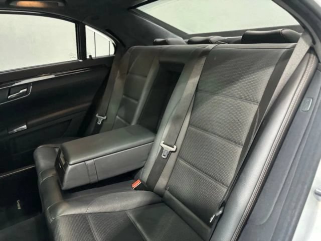 Used 2013 Mercedes-Benz S 63 AMG image 27
