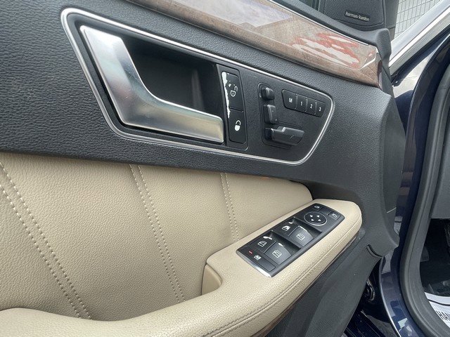 Used 2012 Mercedes-Benz E 350 4MATIC Sedan image 14