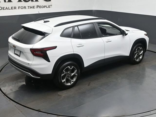 Used 2025 Chevrolet Trax LT w/ LT Convenience Package FWD image 38