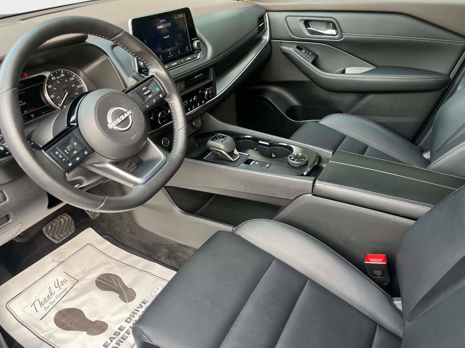 Used 2023 Nissan Rogue SV w/ SV Premium B Package image 21