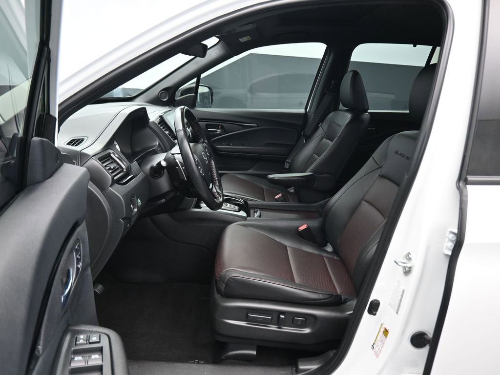 Used 2022 Honda Ridgeline Black Edition image 12