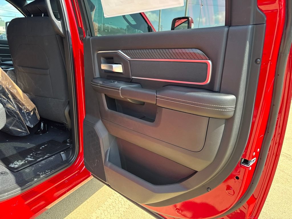 New 2026 RAM 2500 Big Horn AWD/4WD image 24
