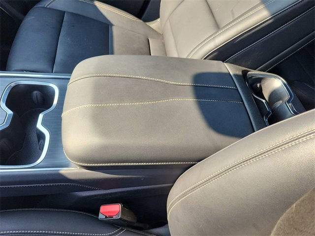 Used 2024 GMC Acadia Elevation w/ Trailering Package image 23