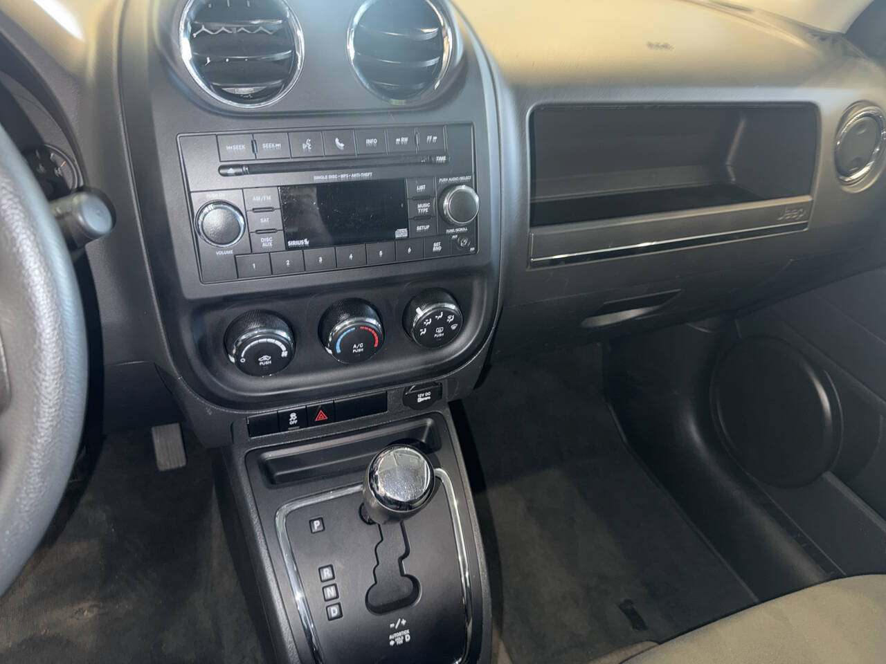 Used 2016 Jeep Patriot Sport FWD image 28