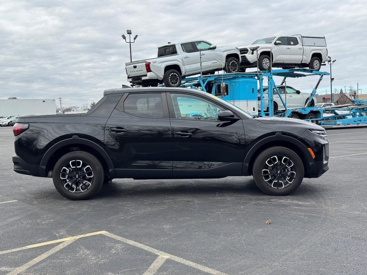 Used 2024 Hyundai Santa Cruz SEL image 2