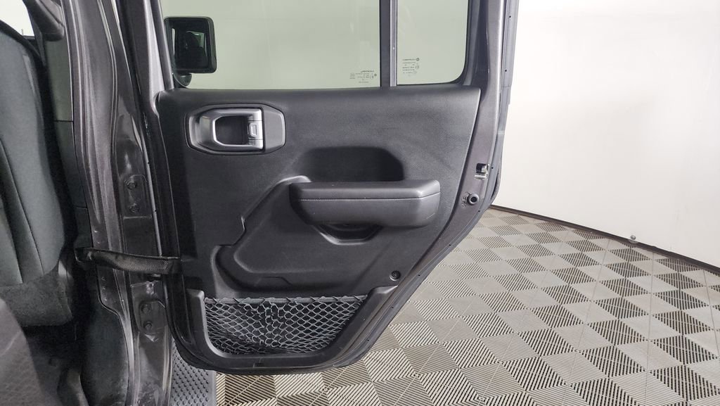 Used 2019 Jeep Wrangler Unlimited Sport image 30