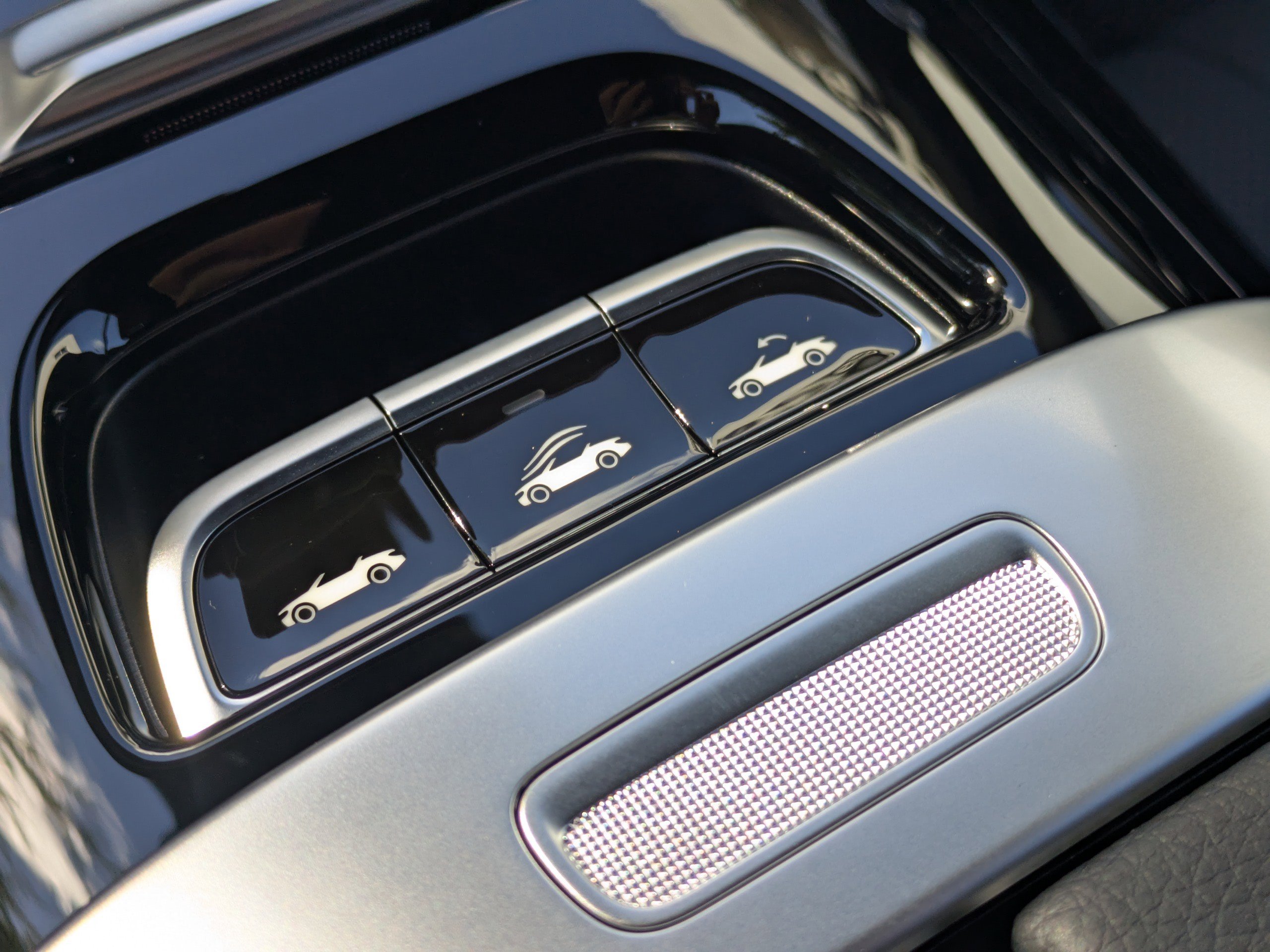 New 2026 Mercedes-Benz CLE 300 4MATIC Cabriolet image 4