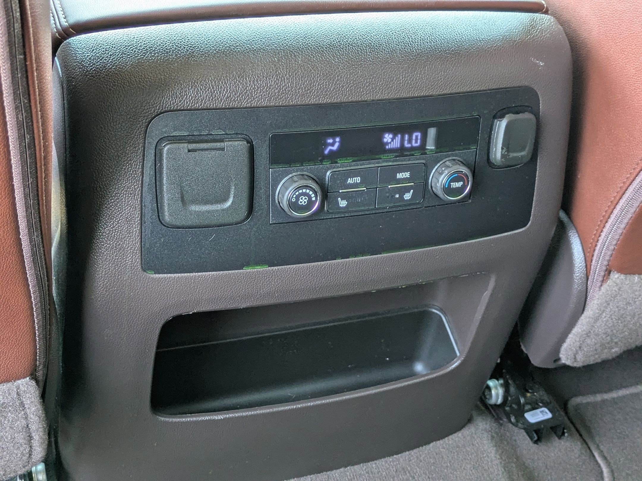 Used 2019 Chevrolet Suburban Premier w/ RST 6.2L Performance Edition image 30