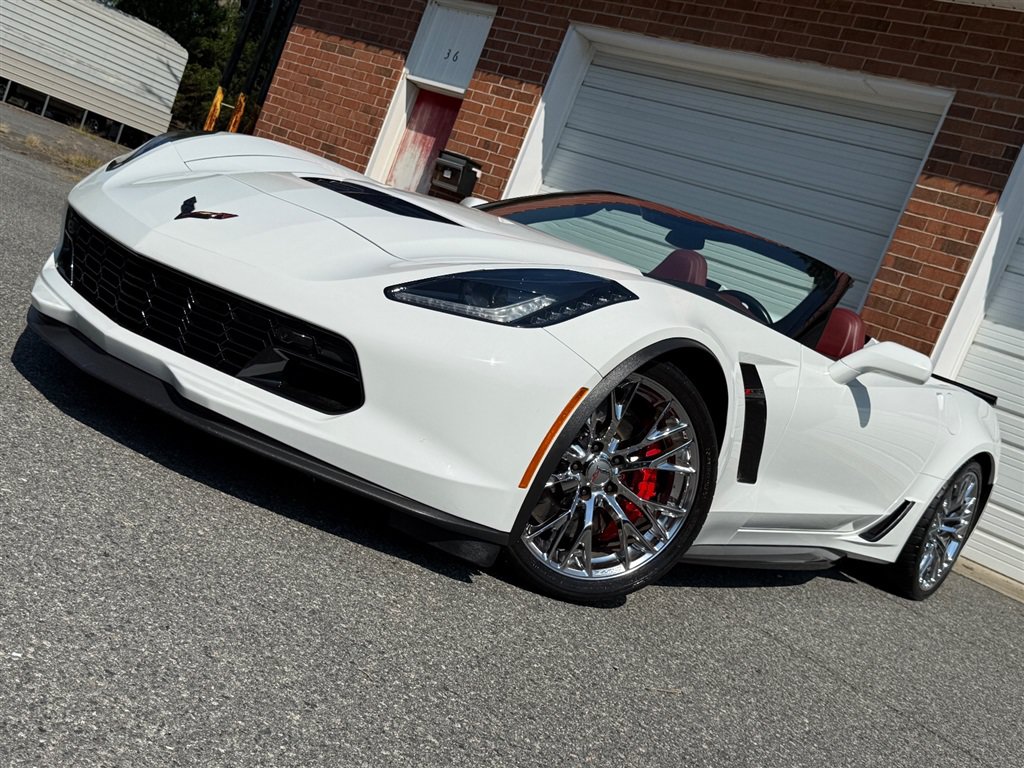 Used 2018 Chevrolet Corvette Z06 RWD image 8