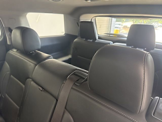 Used 2023 GMC Acadia SLT image 22