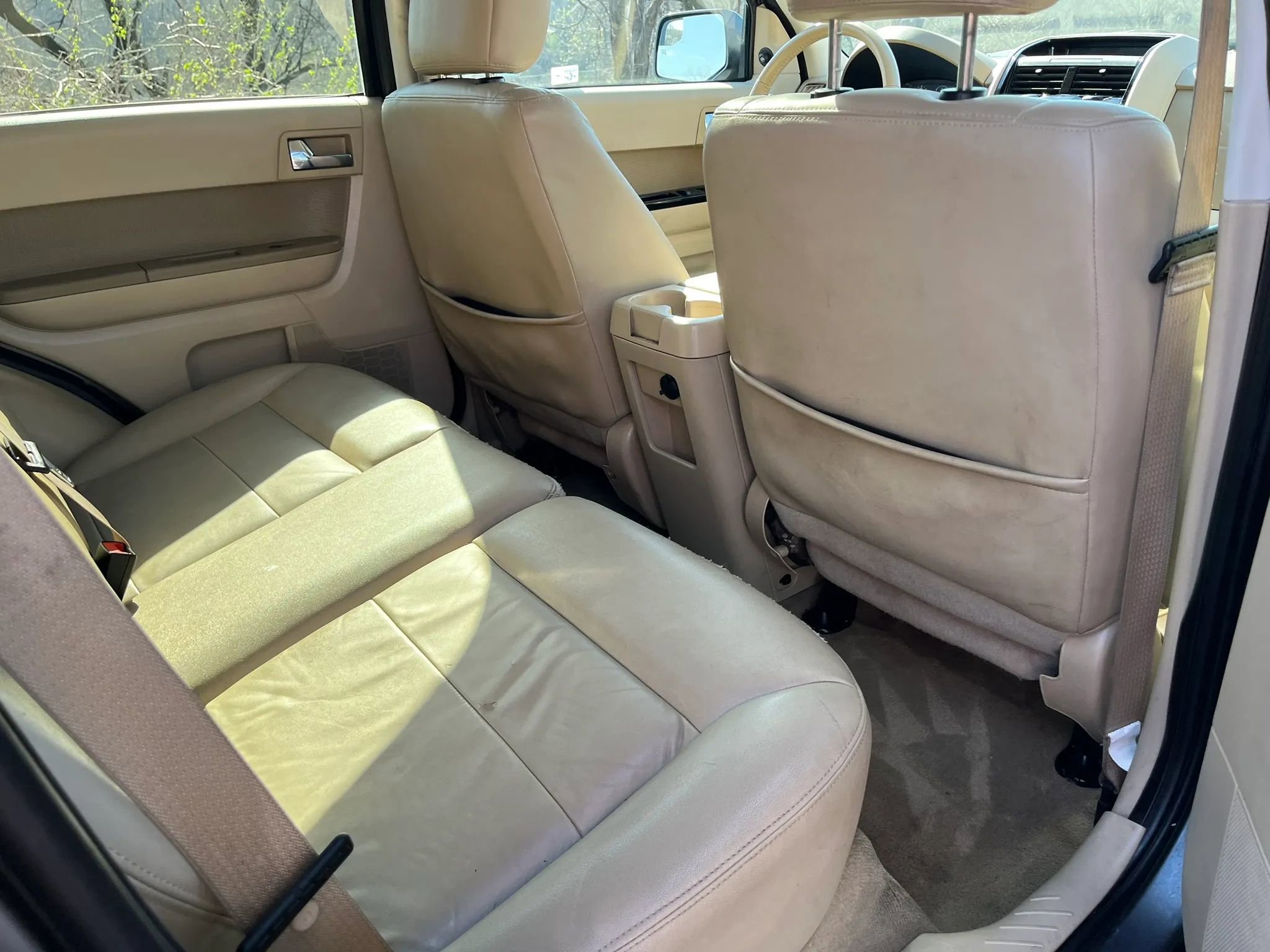 Used 2011 Ford Escape Limited w/ 302A Rapid Spec Order Code FWD image 9