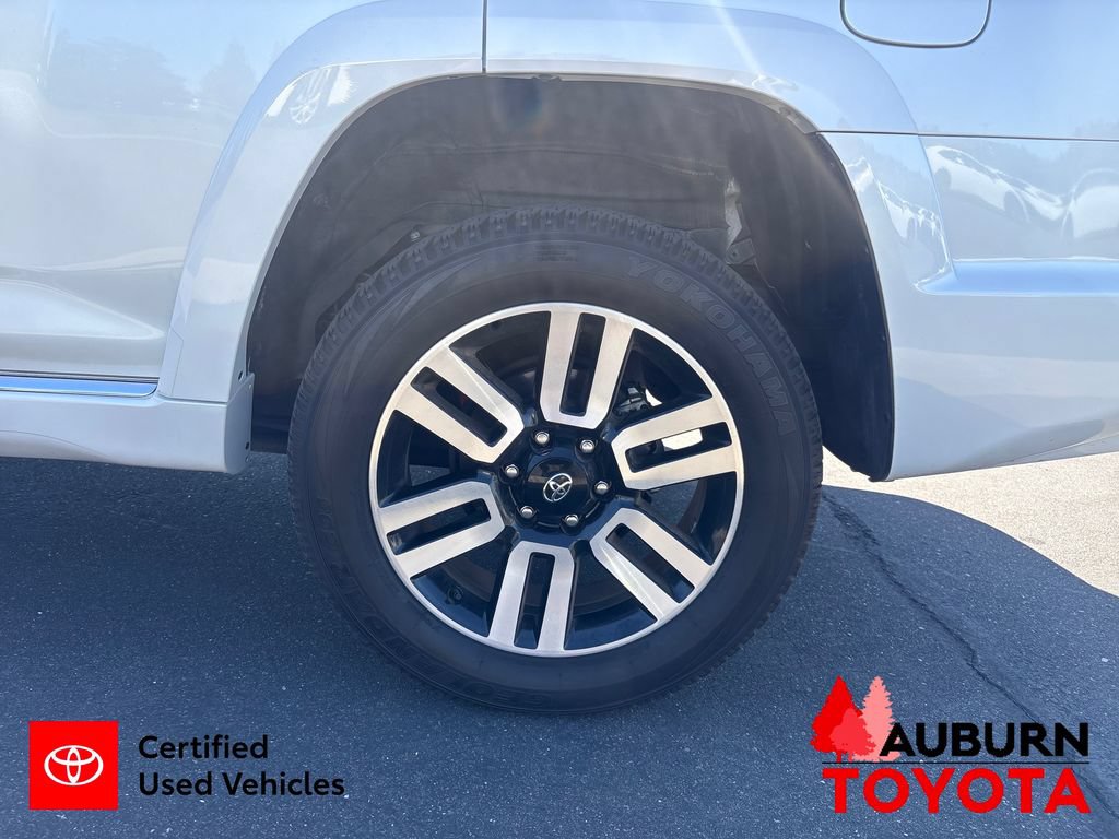 Used 2024 Toyota 4Runner Limited AWD/4WD image 11