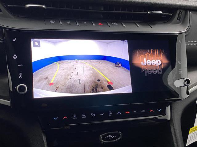 New 2026 Jeep Grand Cherokee Laredo image 11