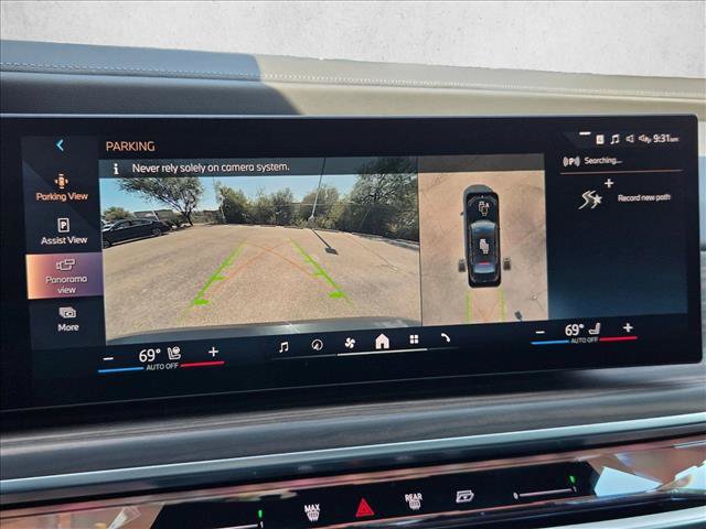 Used 2025 BMW i7 xDrive60 AWD/4WD image 19