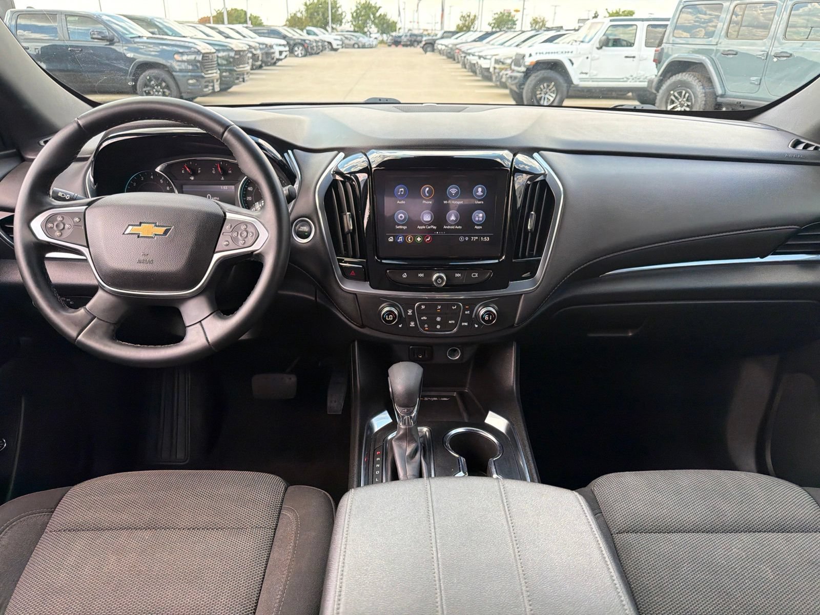 Used 2023 Chevrolet Traverse LT FWD image 19