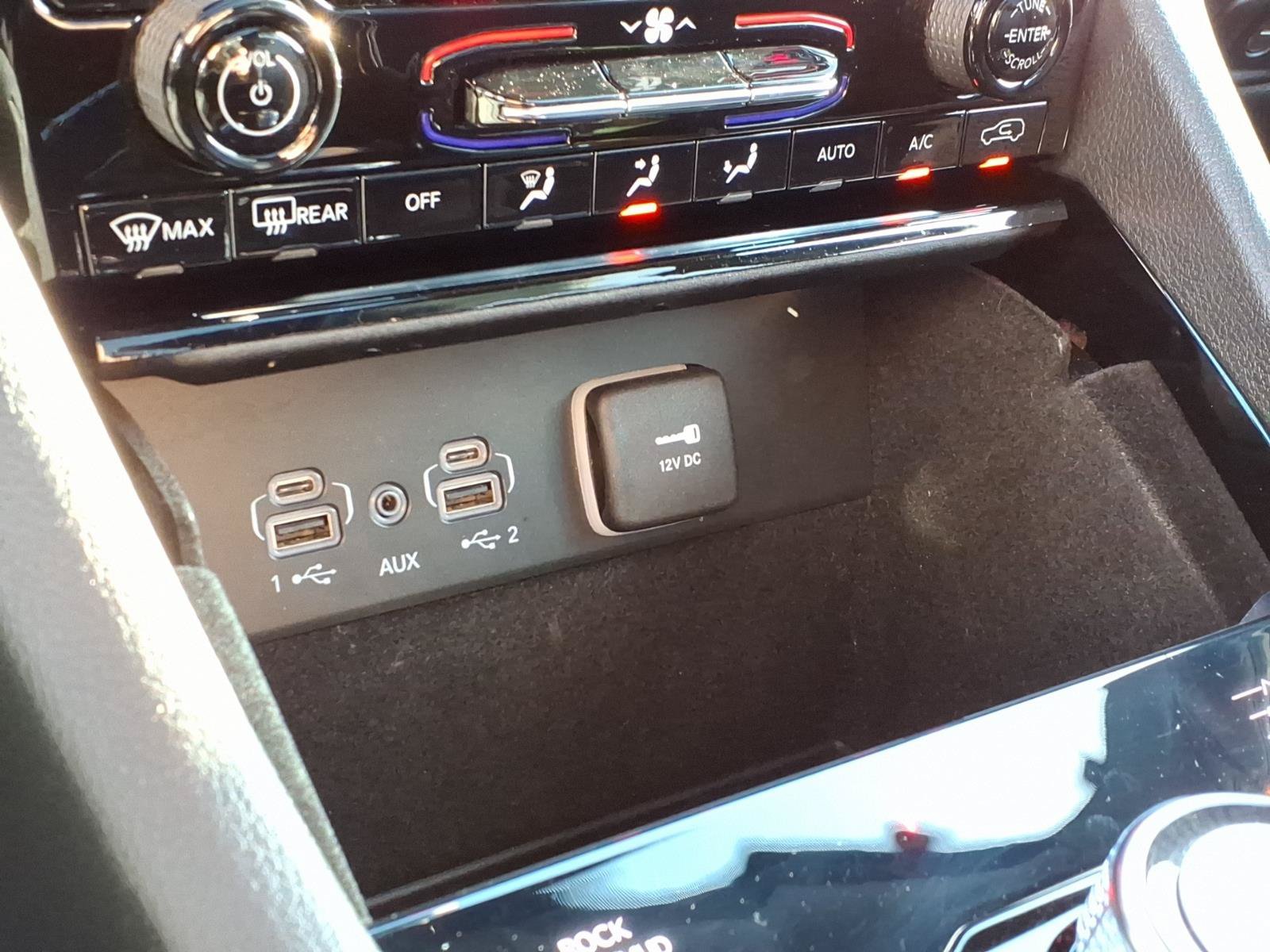Used 2023 Jeep Grand Cherokee L Overland AWD/4WD image 25